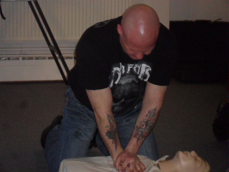 first aid 045